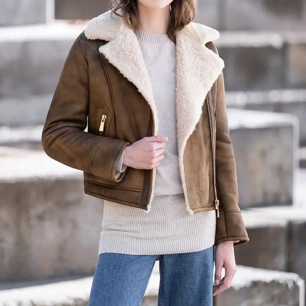 Shearling jacket women-Women shearling jacket-Shearling jacket-Leather shearling women’s jacket-Shearling leather jacket-Sheepskin shearling jacket-Best shearling jacket-Sheepskin jacket women-Shearling outerwear-Shearling coat-Fashion staple-Shearling winter jacket